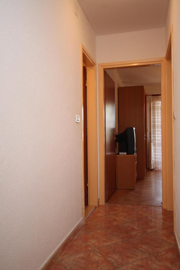 Apartments By The Sea Brela, Makarska - 6688 Ngoại thất bức ảnh